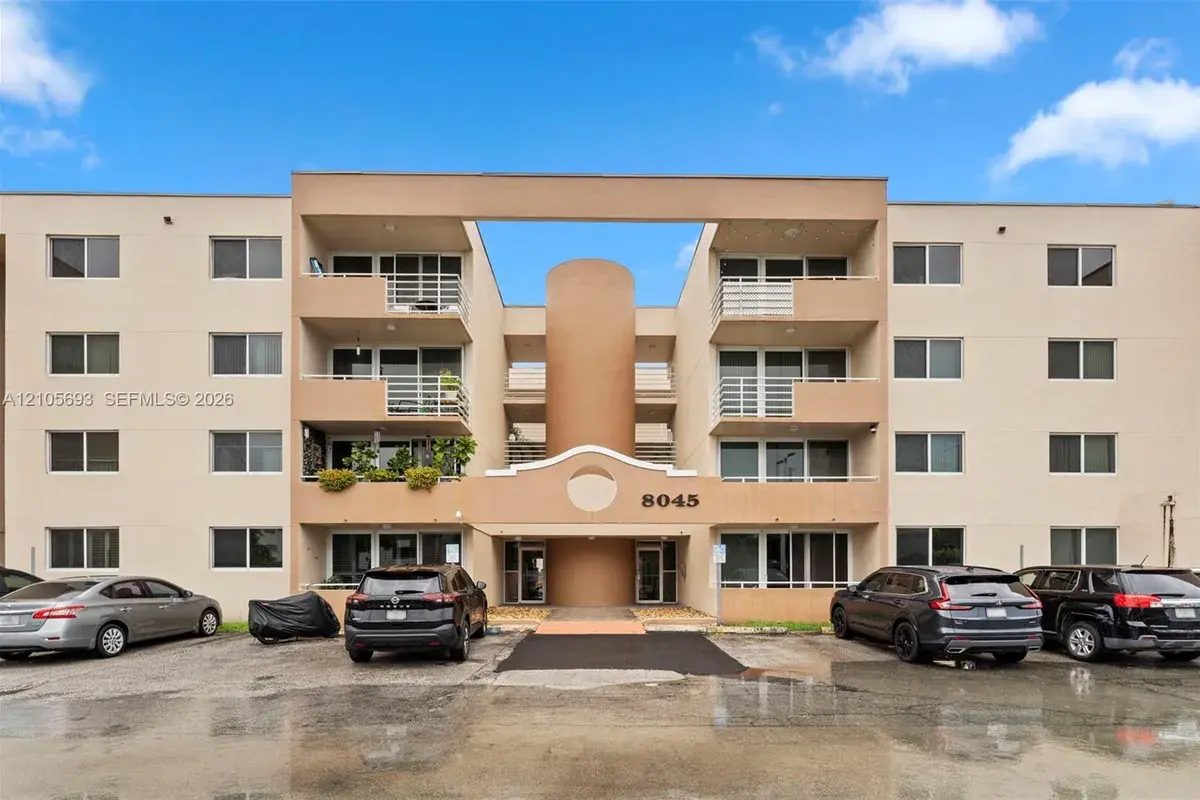 8045 NW 7th St # 2402, Miami FL 33126