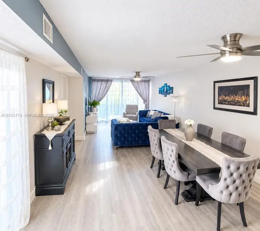 10343 Greenhouse Rd, Pembroke Pines FL 33026