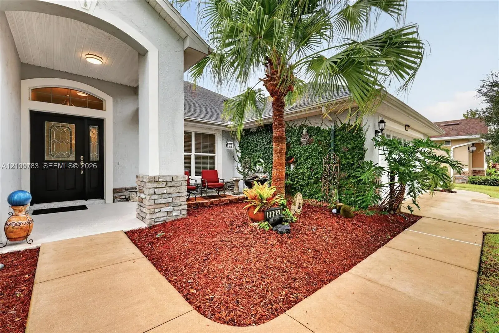 8889 Bridgeport Bay Circle, Mount Dora FL 32757