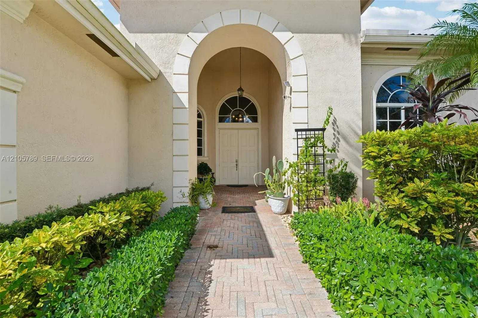6353 SW 191st Ave, Pembroke Pines FL 33332