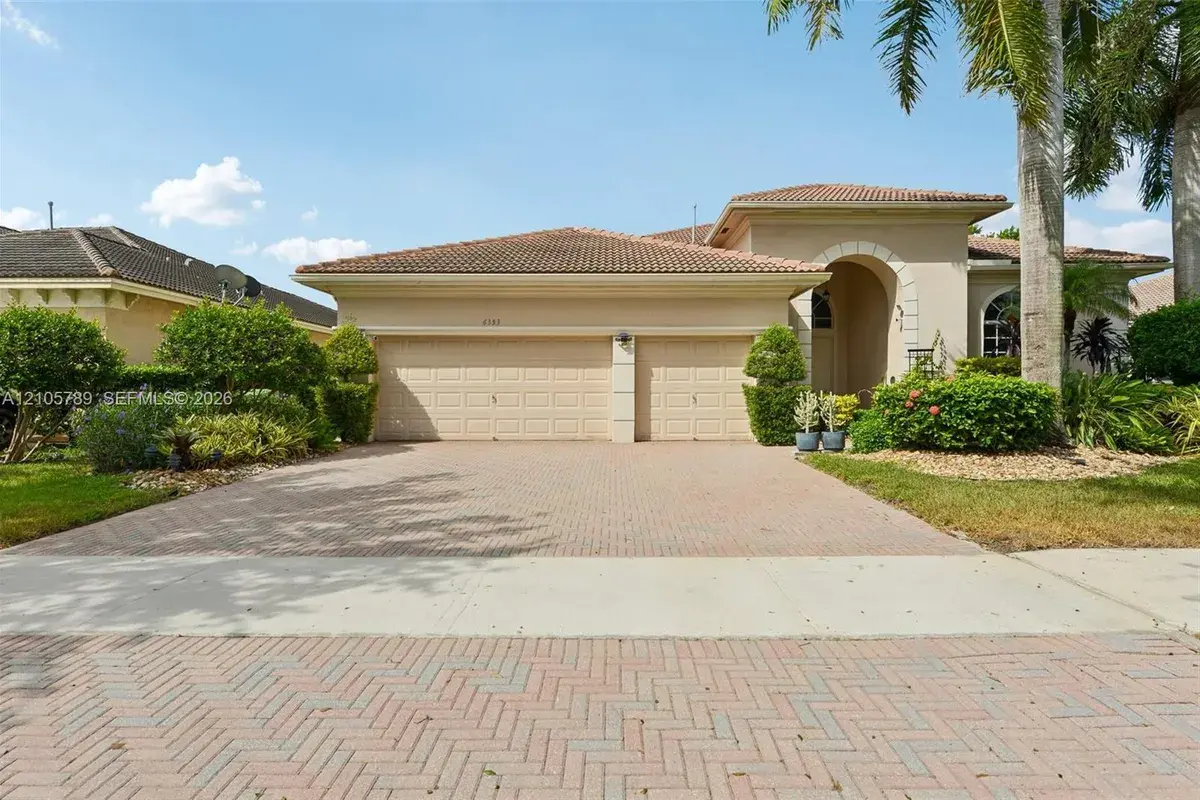 6353 SW 191st Ave, Pembroke Pines FL 33332