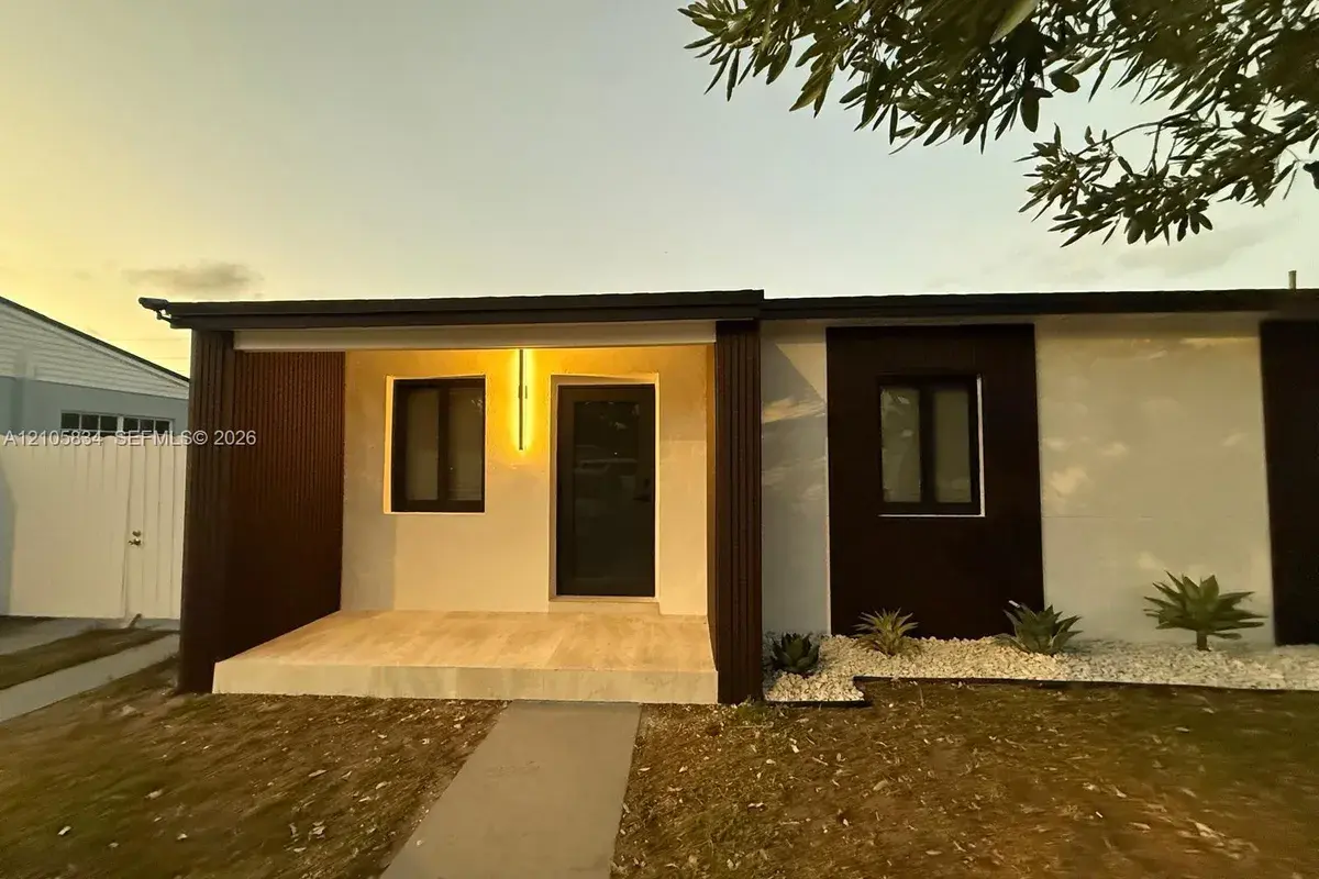 775 E 6th Pl, Hialeah FL 33010