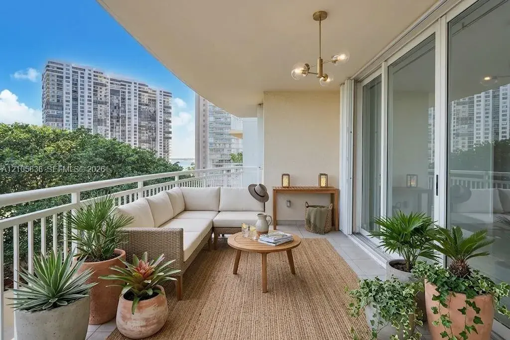 2475 Brickell Ave # 704, Miami FL 33129