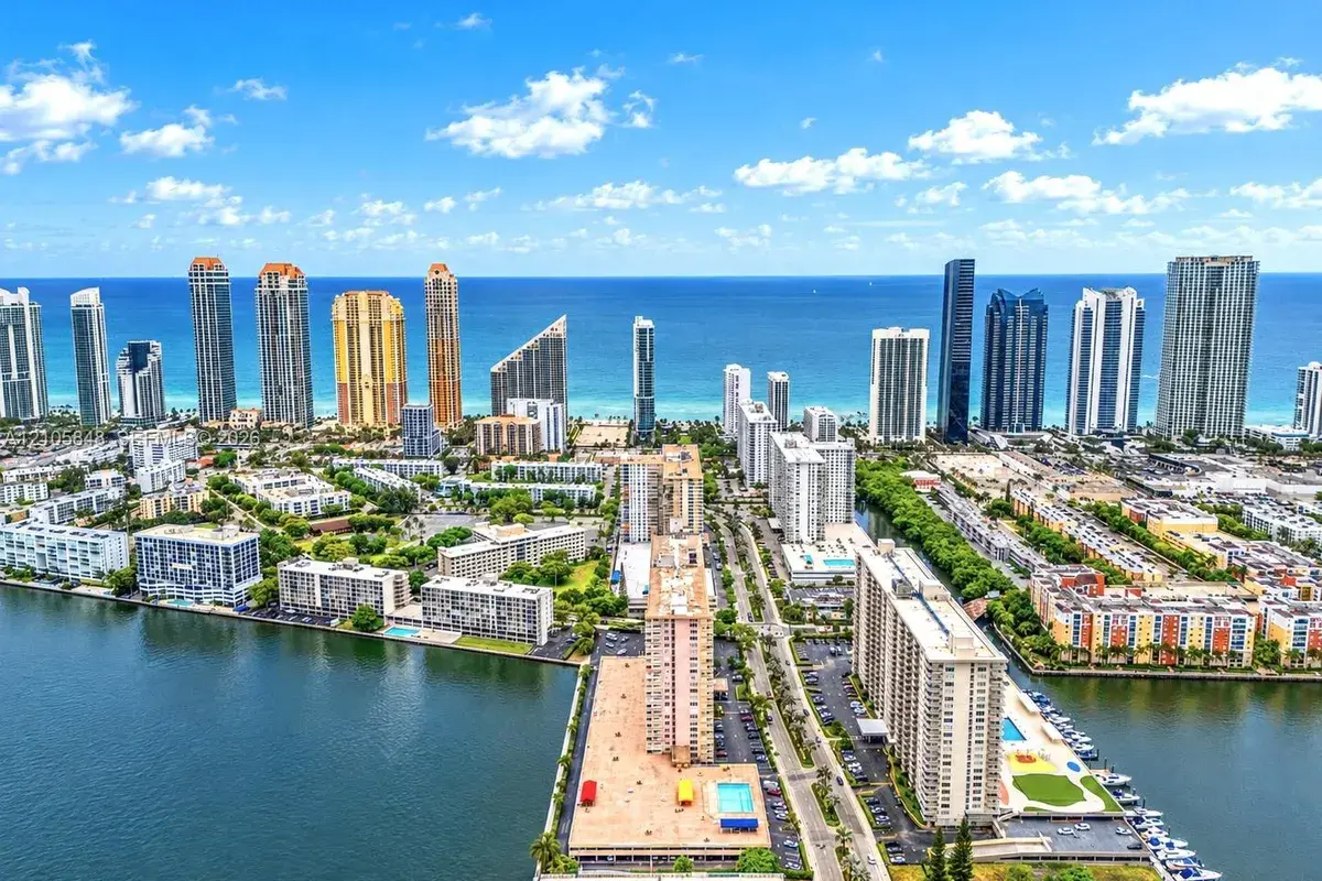 251 174th St # 212, Sunny Isles Beach FL 33160