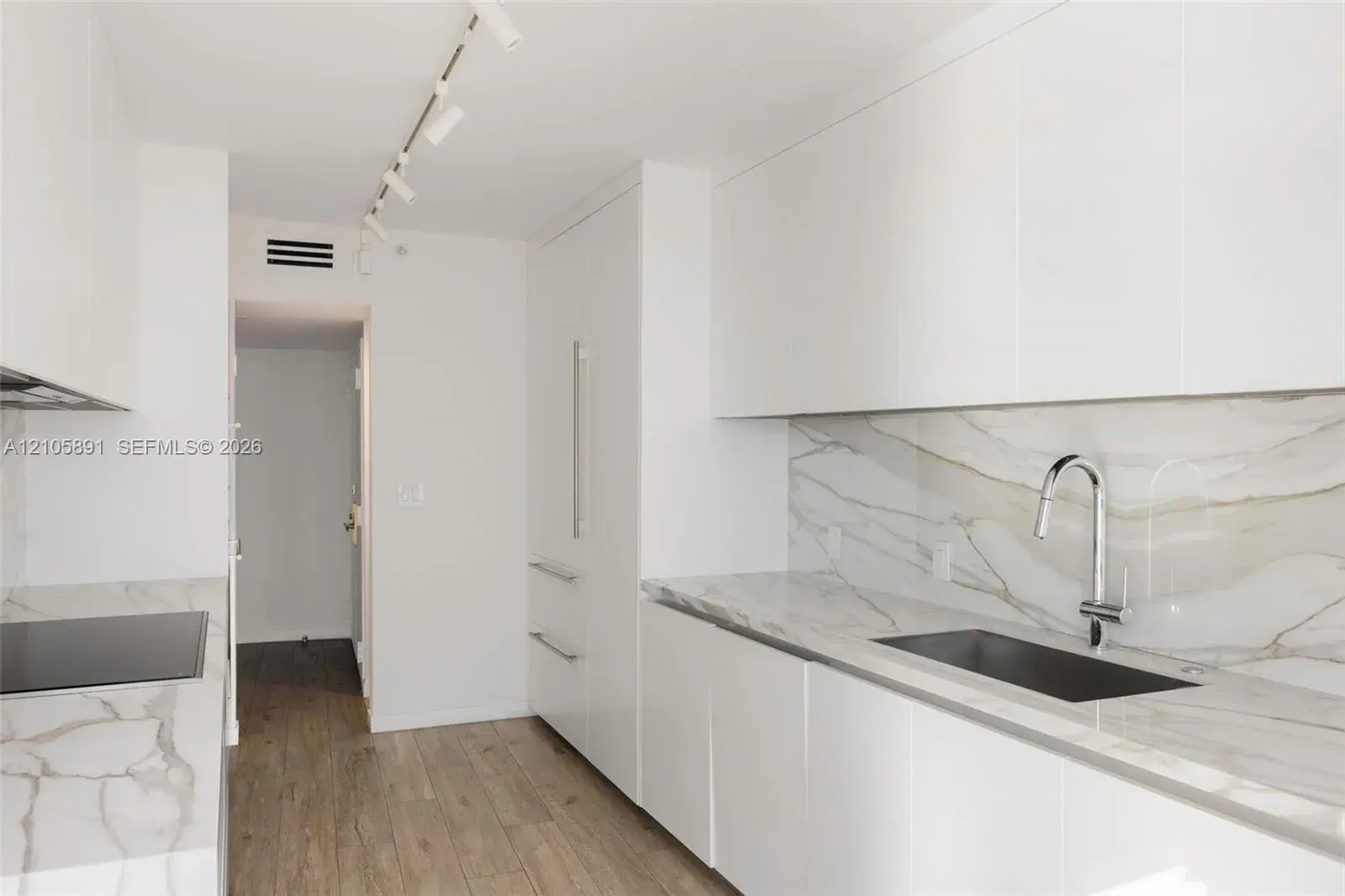 9 Island Ave # 1215, Miami Beach FL 33139
