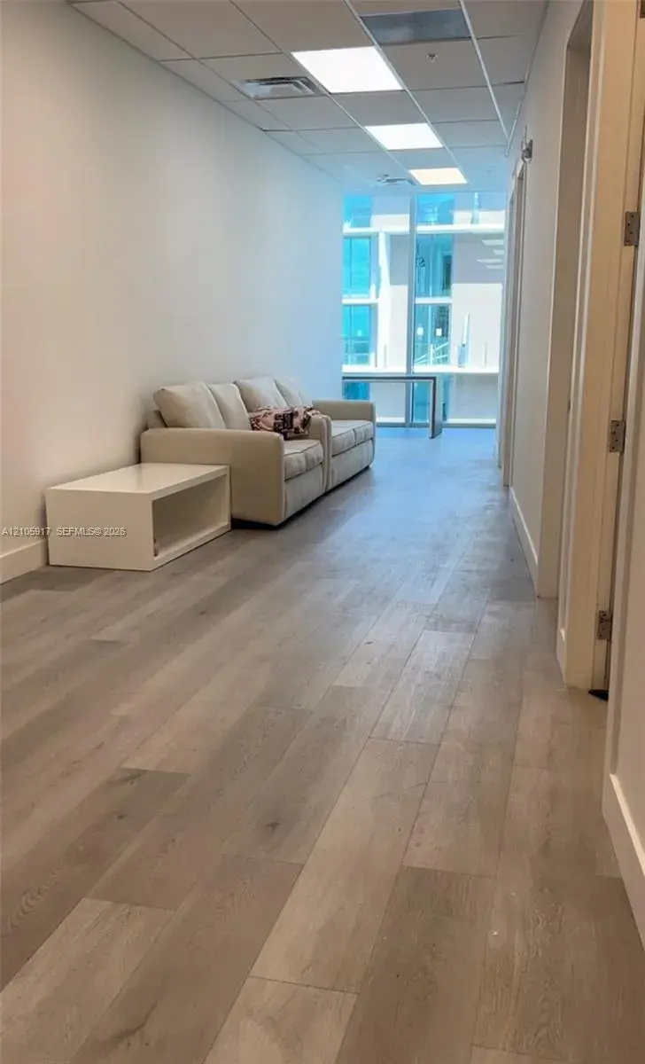 2820 NE 214th St # 912, Aventura FL 33180