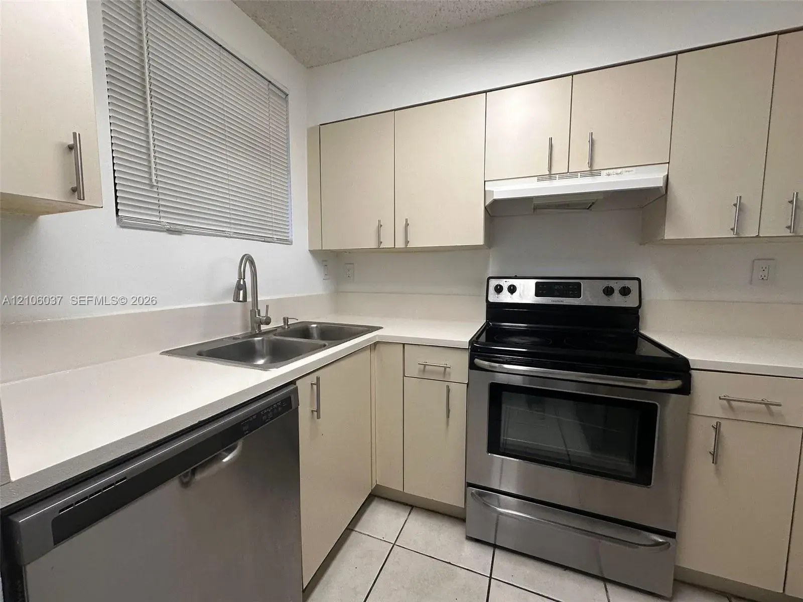 14951 SW 82nd Ln # 504, Miami FL 33193