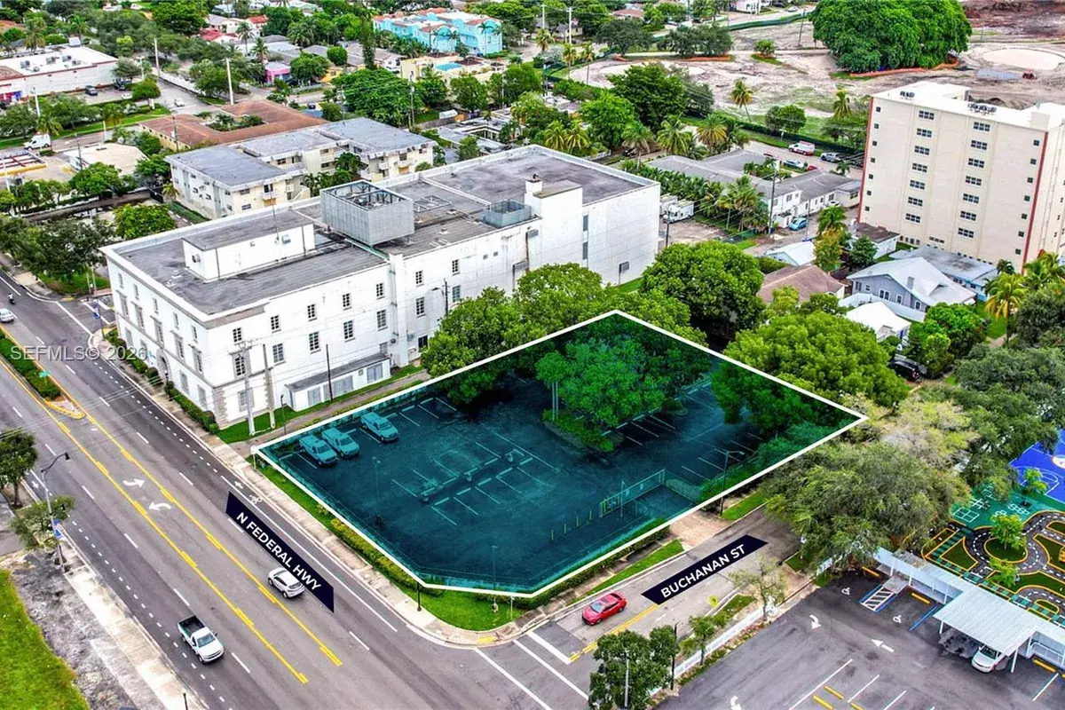 1724 Buchanan St, Hollywood FL 33020