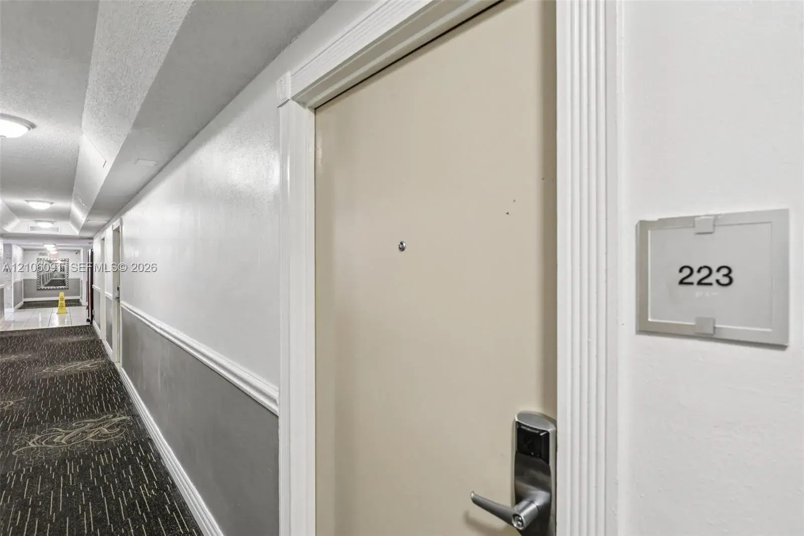 19201 Collins Ave # 223, Sunny Isles Beach FL 33160