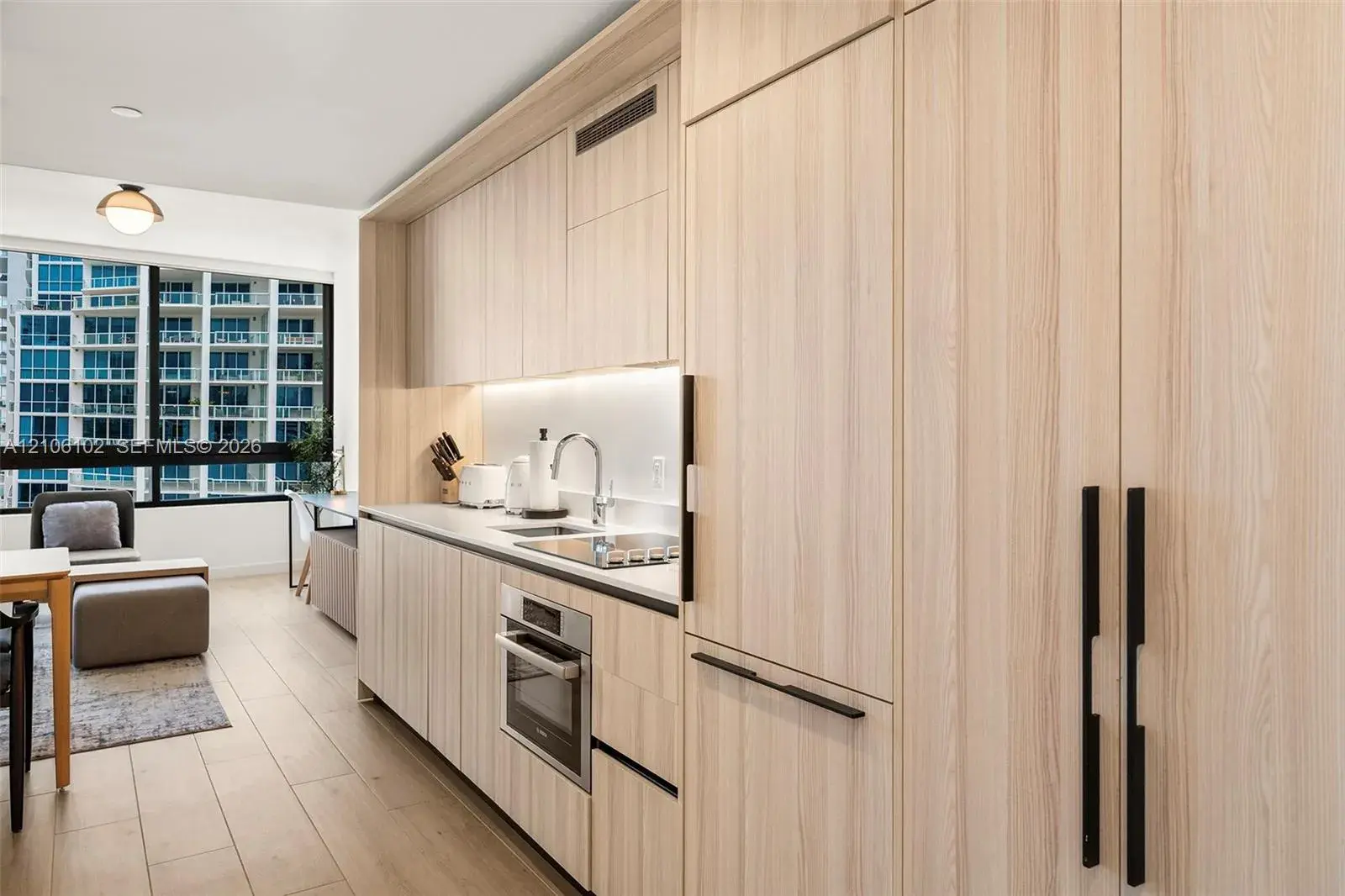 225 N Miami Ave # 3001, Miami FL 33128