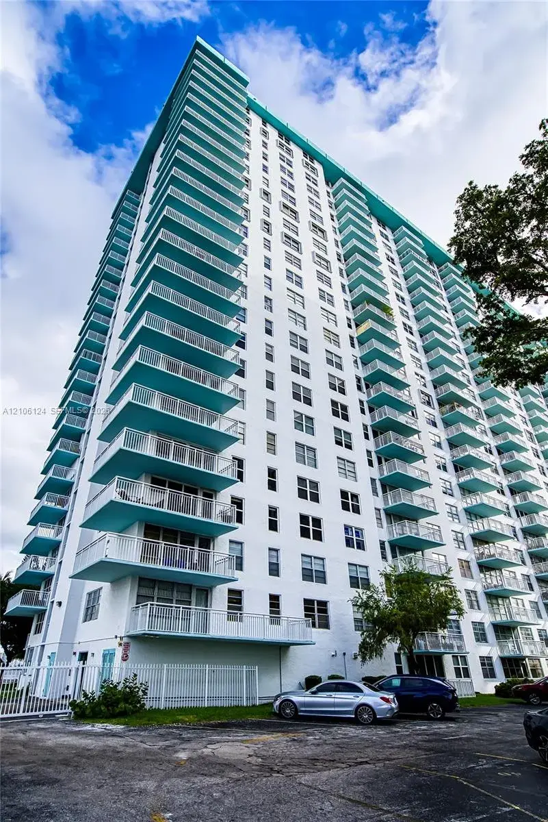 301 174th St # 2208, Sunny Isles Beach FL 33160