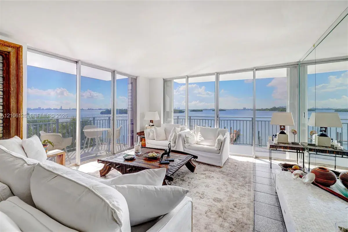 770 NE 69th St # 4I, Miami FL 33138