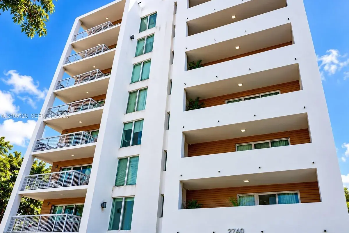 2740 SW 28th Ter # 307, Miami FL 33133