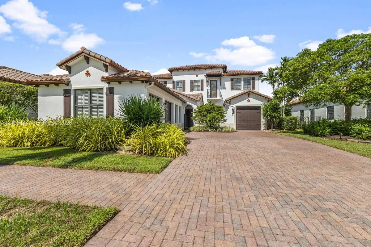 2812 NW 84th Ter, Cooper City FL 33024
