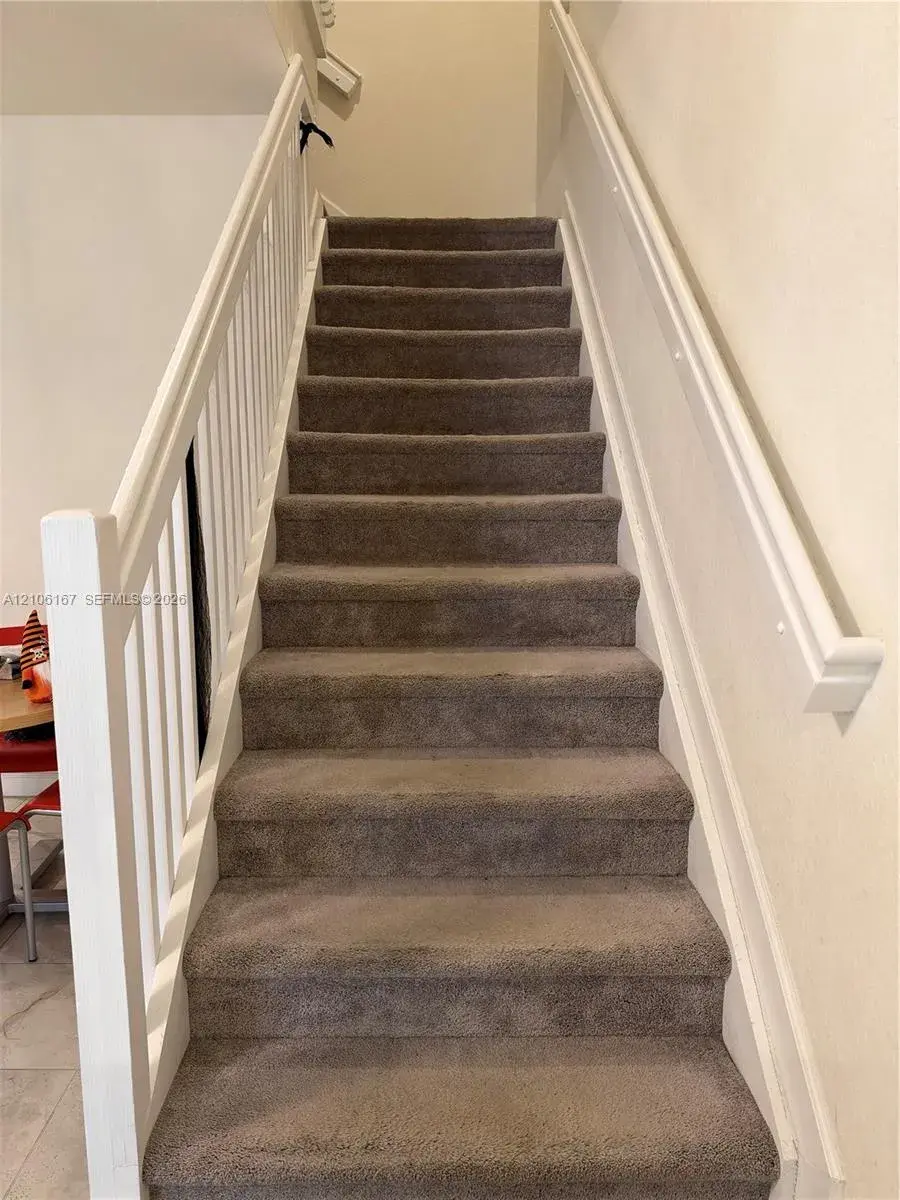 3277 W 100th Ter, Hialeah FL 33018
