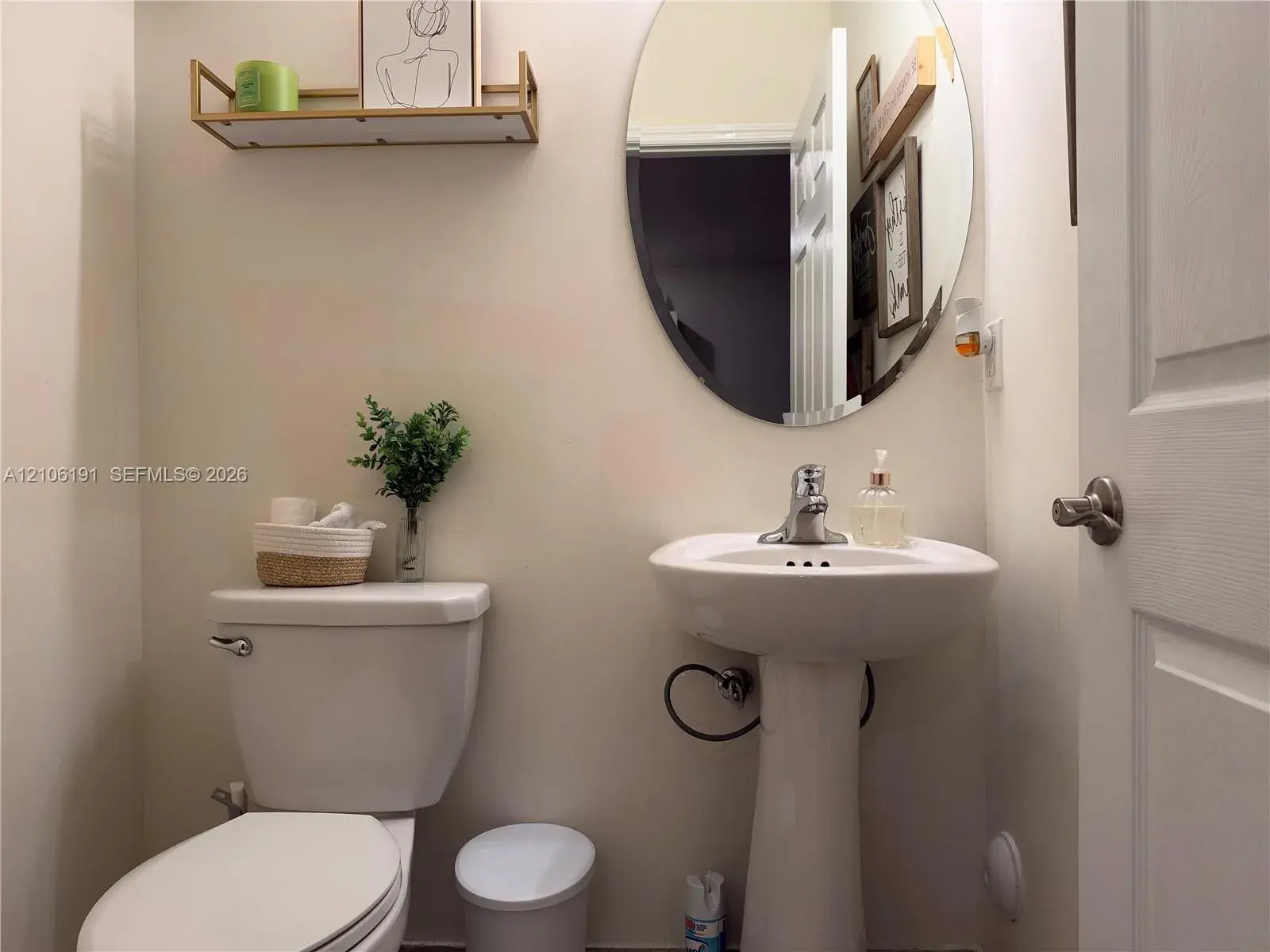 3402 W 105th St, Hialeah FL 33018