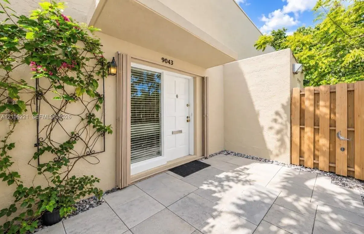 9043 Park Road Dr # 9043, Miami Shores FL 33138