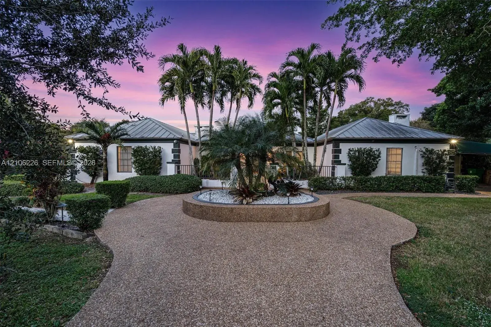 11155 SW 40th St, Davie FL 33328