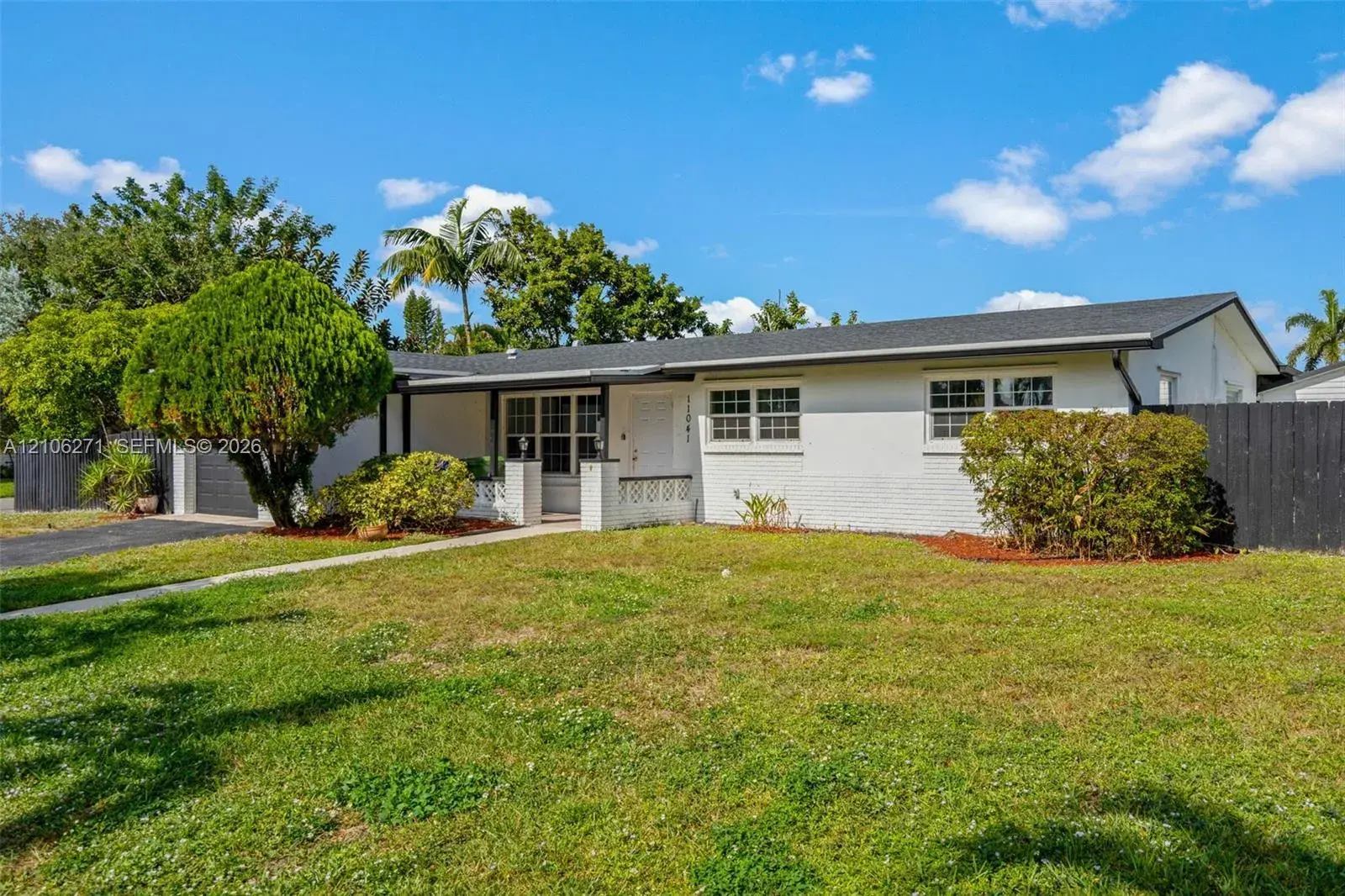 11041 NW 21st St, Pembroke Pines FL 33026