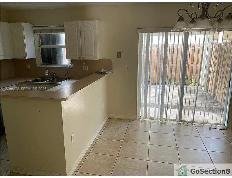 7075 NW 173rd Dr # 1404, Hialeah FL 33015