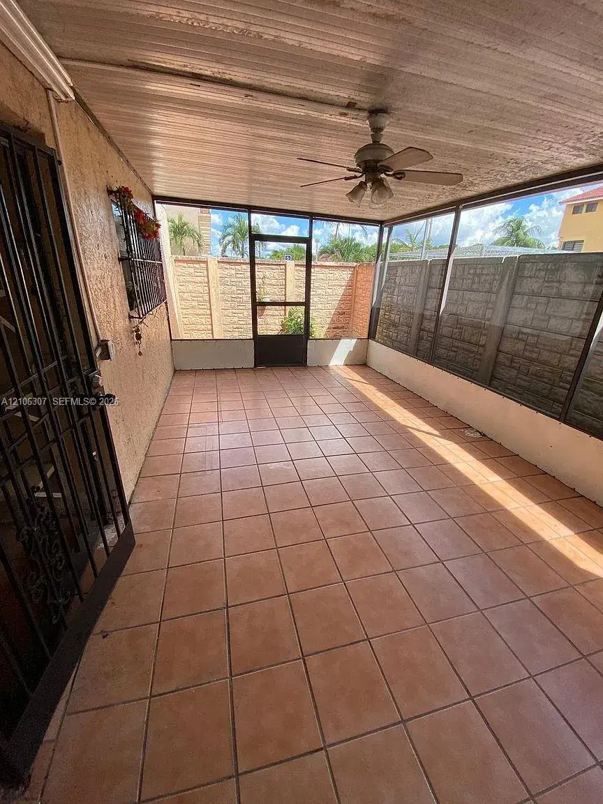5525 W 26th Ct # 106, Hialeah FL 33016