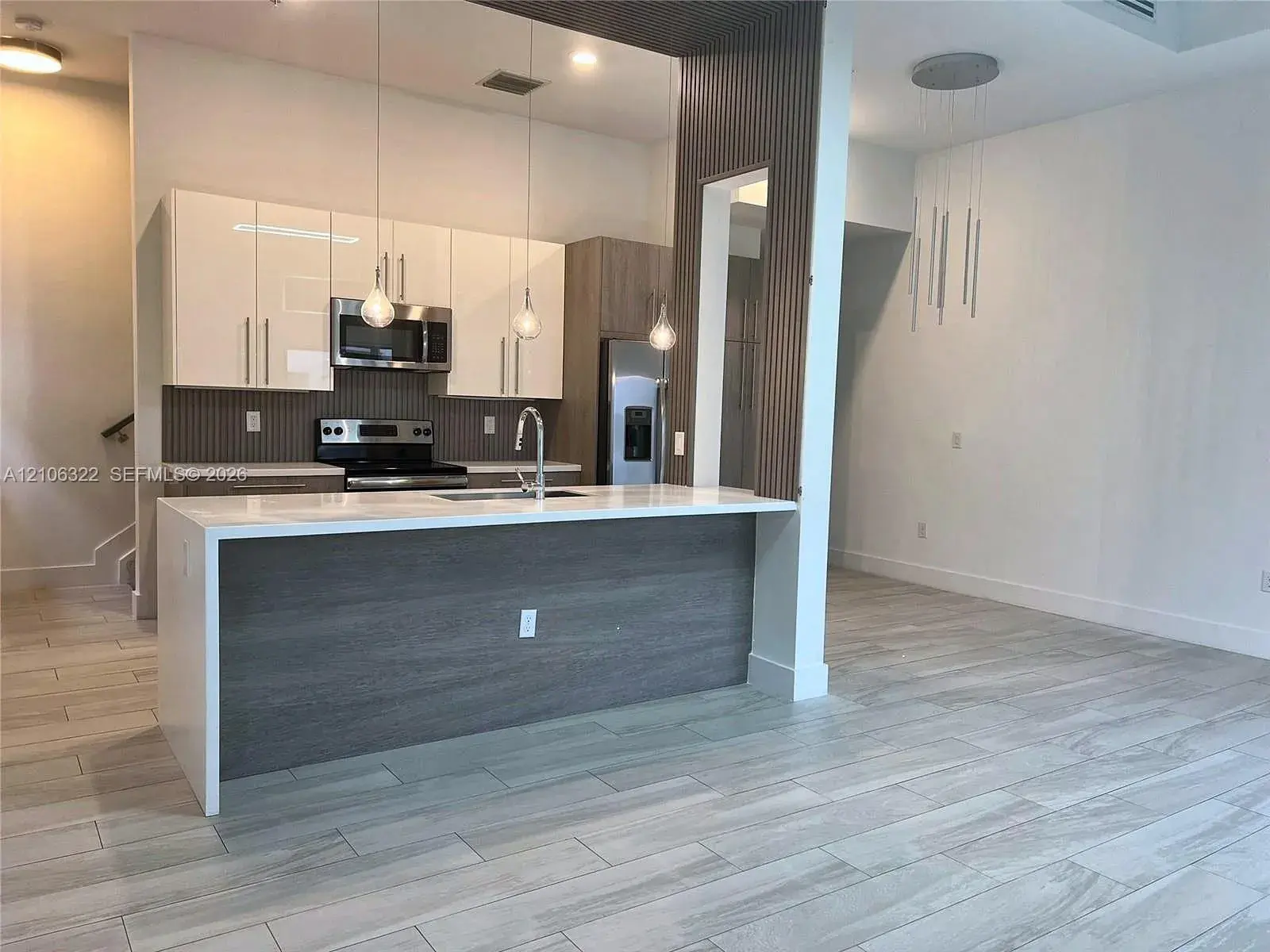 4428 NW 9th St, Plantation FL 33317
