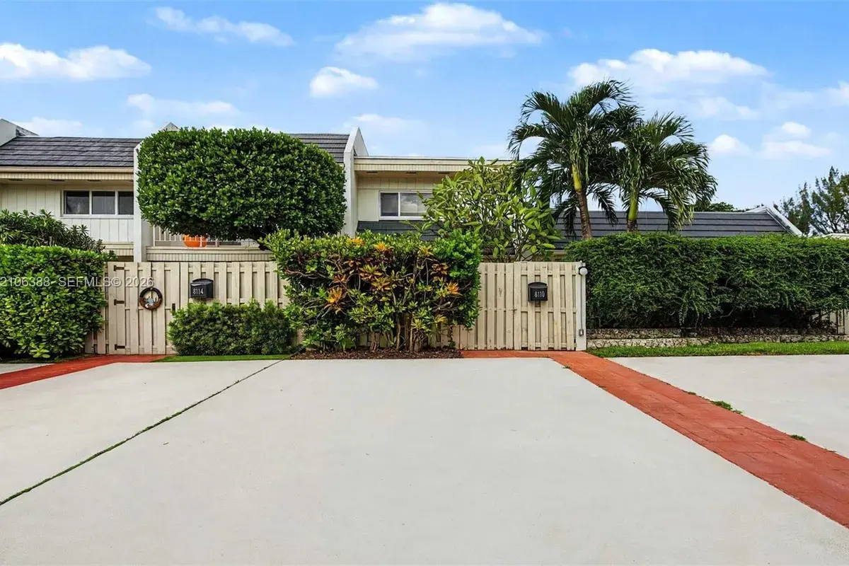 8110 SW 82nd Ct, Miami FL 33143