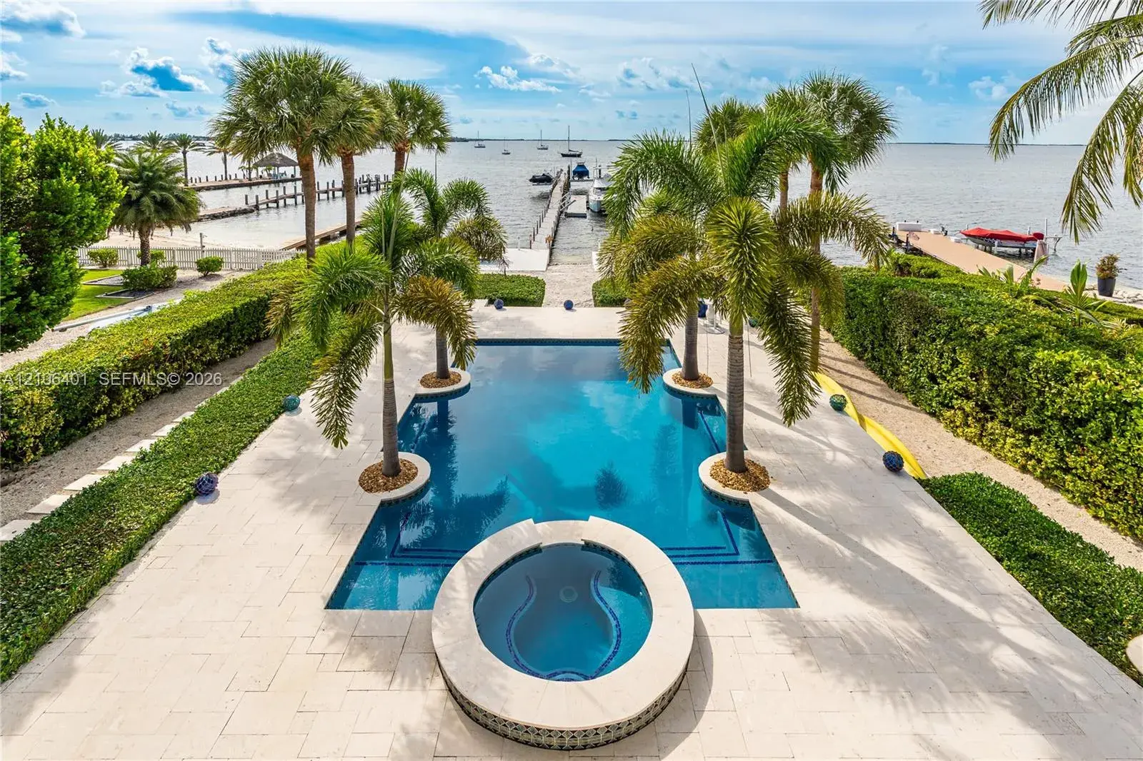 126 Point Pleasant Dr, Key Largo FL 33037