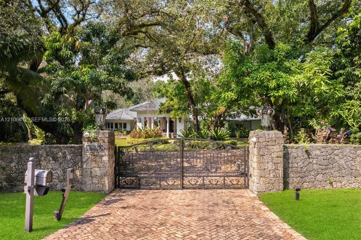 9400 Old Cutler Rd, Coral Gables FL 33156