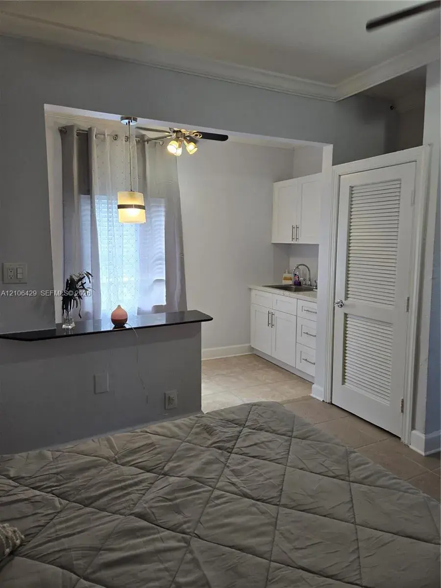5712 Hollywood Blvd # 3, Hollywood FL 33021