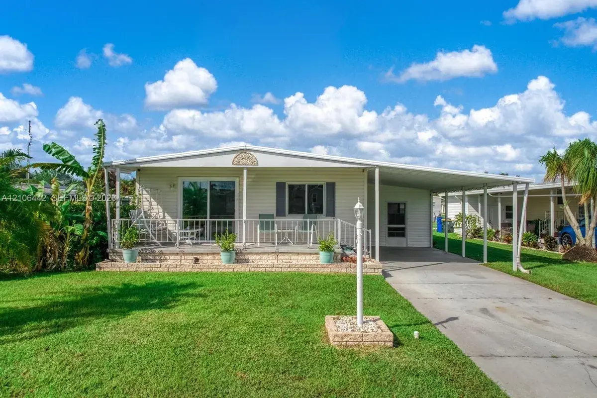 2024 E Robin Avenue, Sebring FL 33870