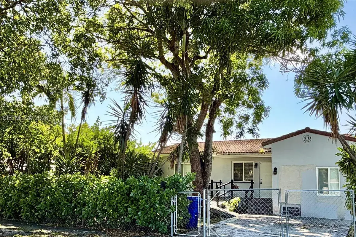 17160 NE 21st Ave, North Miami Beach FL 33162