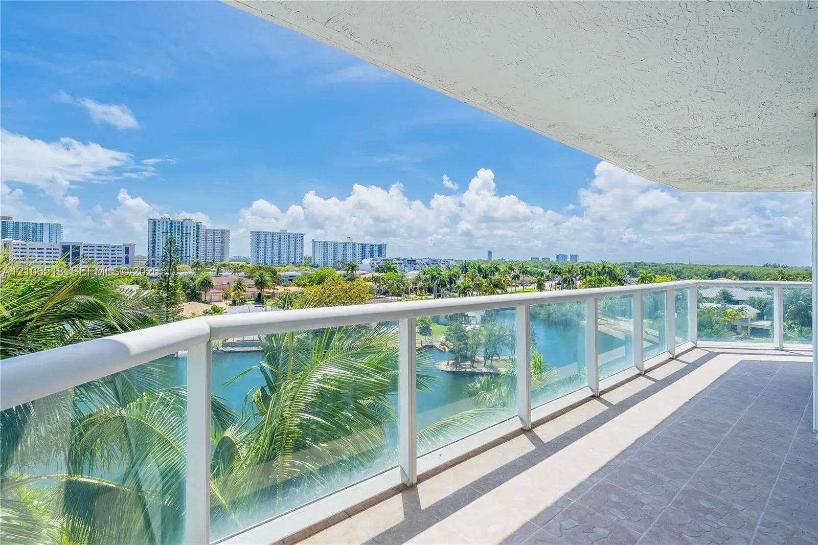 16500 Collins Ave # 554, Sunny Isles Beach FL 33160