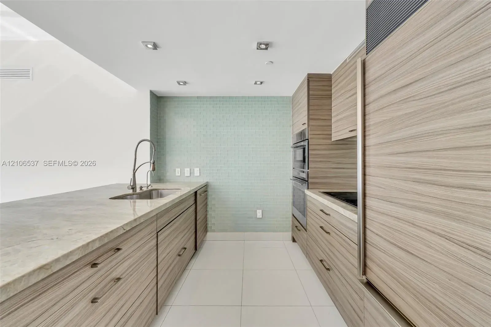 465 Brickell Ave # 5203, Miami FL 33131