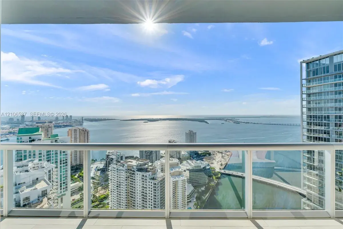 465 Brickell Ave # 5203, Miami FL 33131