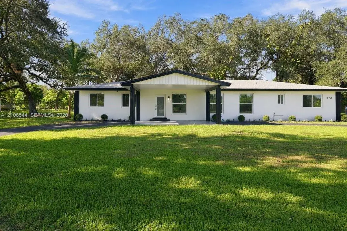 15700 SW 264th St, Homestead FL 33031