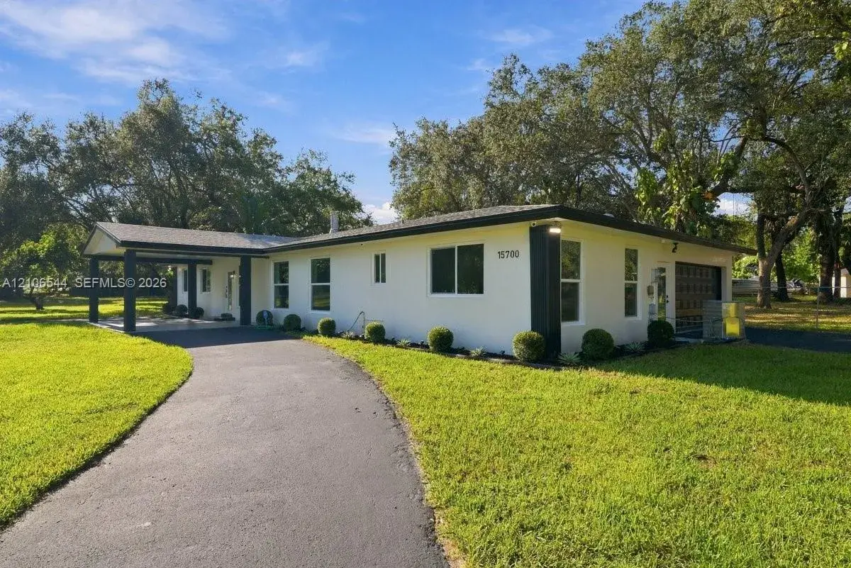 15700 SW 264th St, Homestead FL 33031