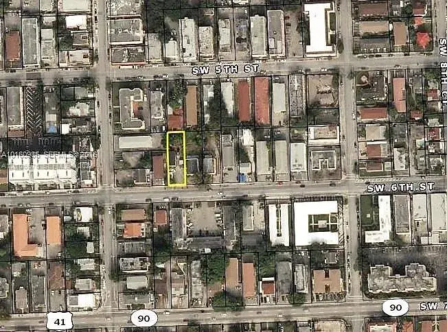 983 SW 6th St, Miami FL 33130