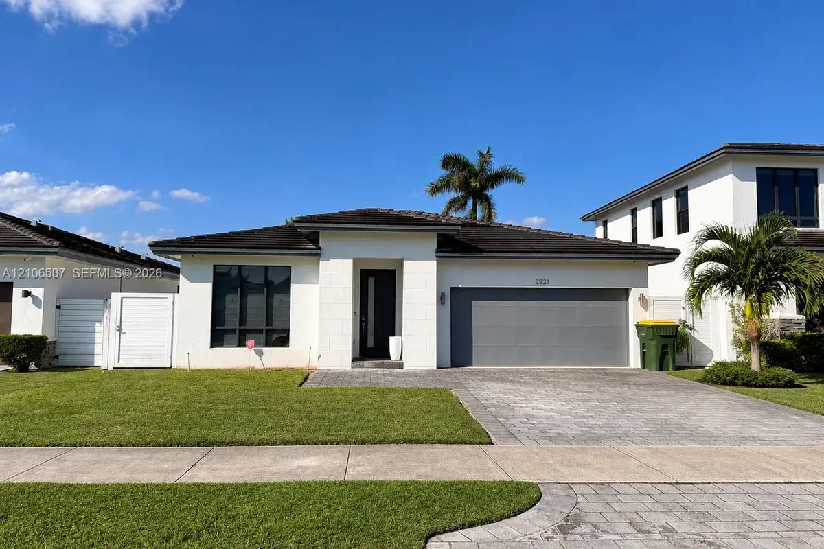 2921 SE 3rd St, Homestead FL 33033