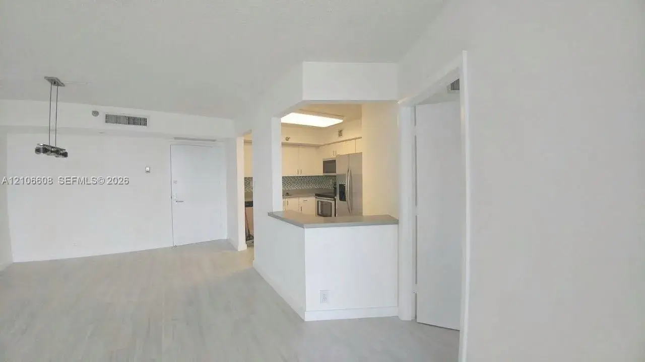 3300 NE 191st St # 604, Aventura FL 33180