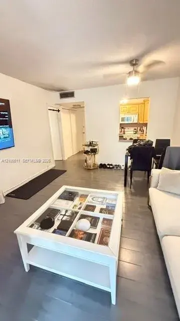 17570 Atlantic Blvd # 105, Sunny Isles Beach FL 33160