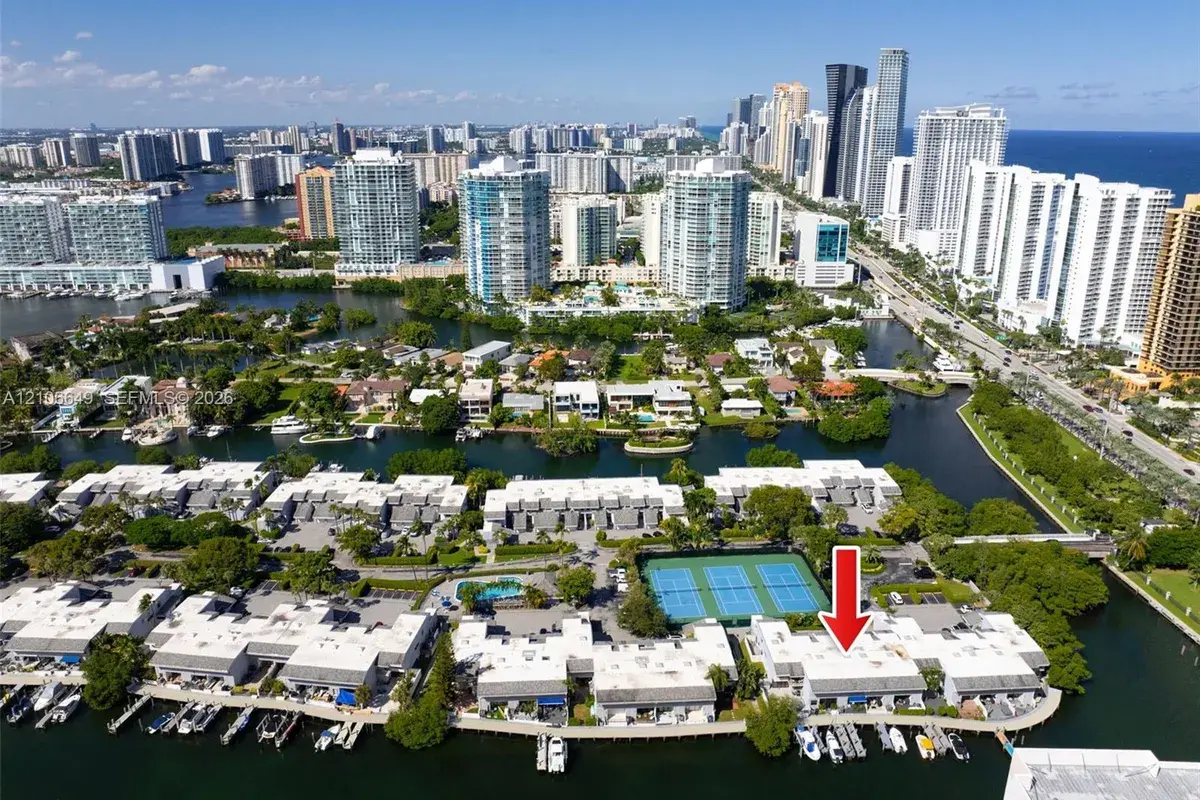216 Poinciana Dr # 206, Sunny Isles Beach FL 33160