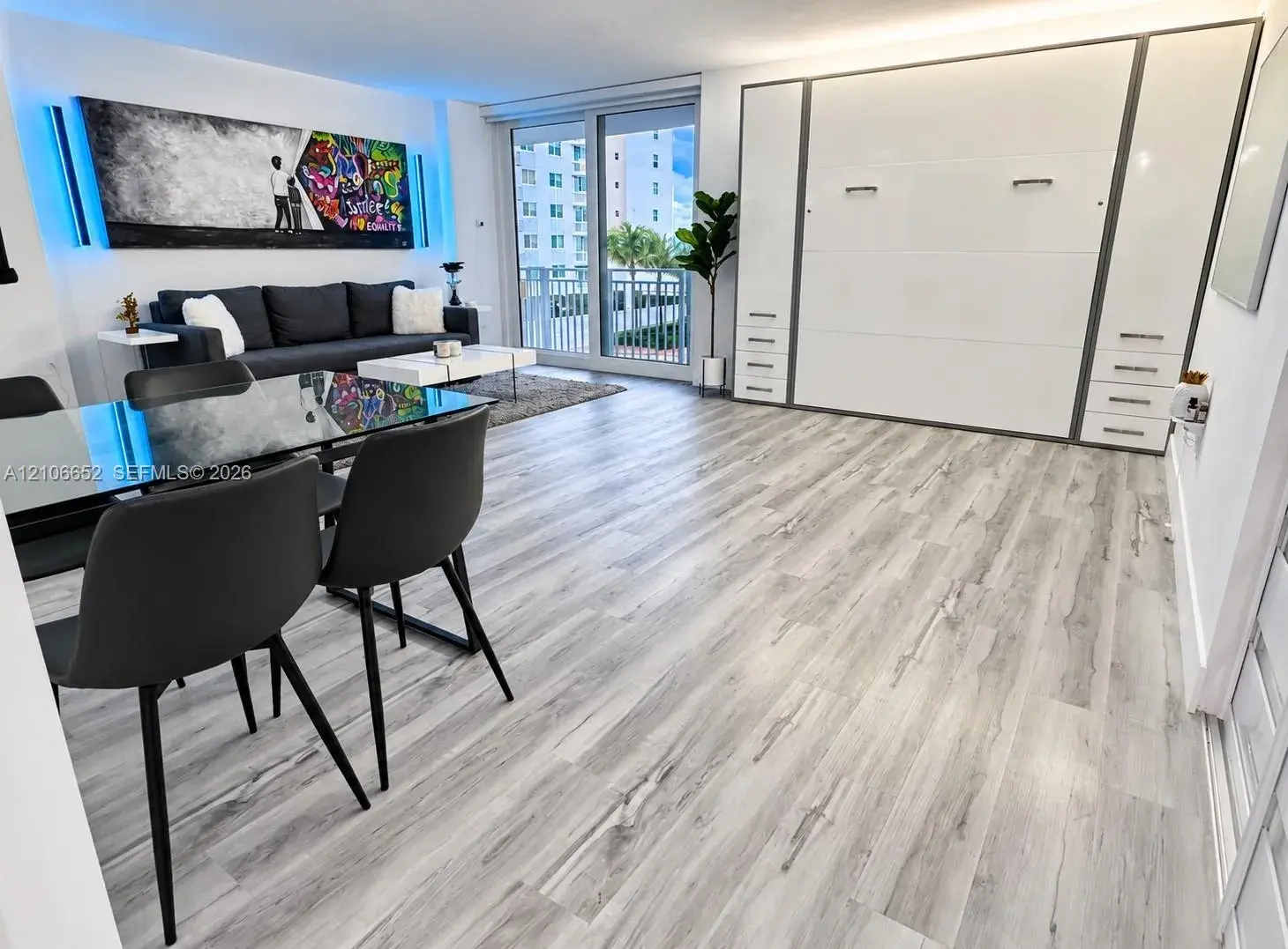345 Ocean Dr # 325, Miami Beach FL 33139