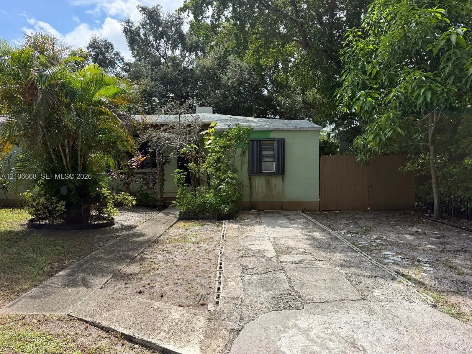 212 NE 47th St, Miami FL 33137
