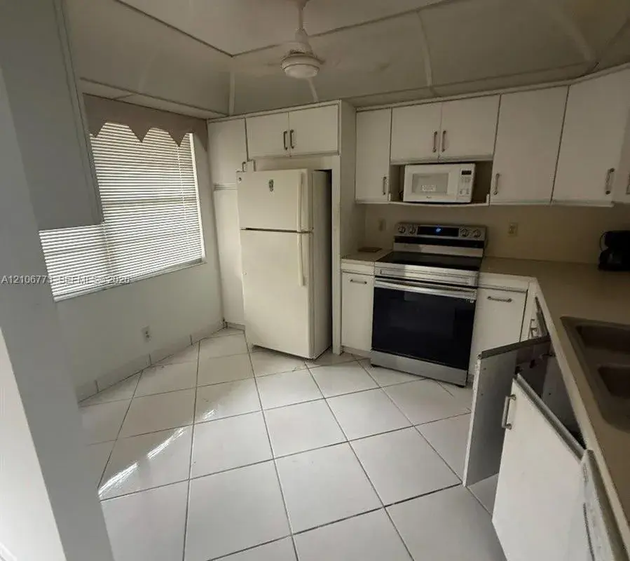 2305 Lucaya Ln # G1, Coconut Creek FL 33066