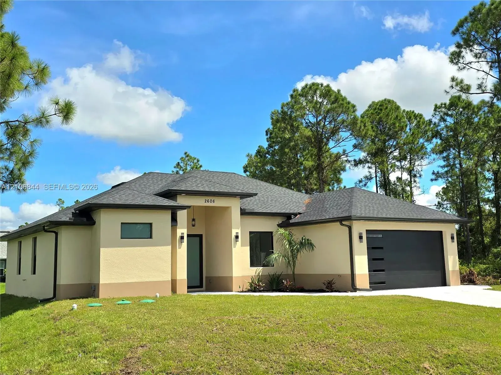 2606 43rd St W, Lehigh Acres FL 33971