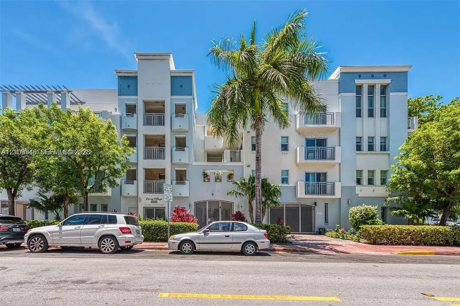 1040 10th St # 402, Miami Beach FL 33139