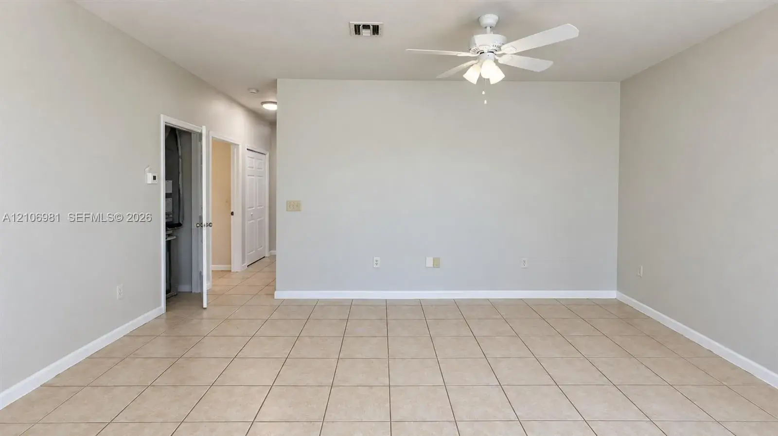 1295 N Railroad Ave, Boynton Beach FL 33435