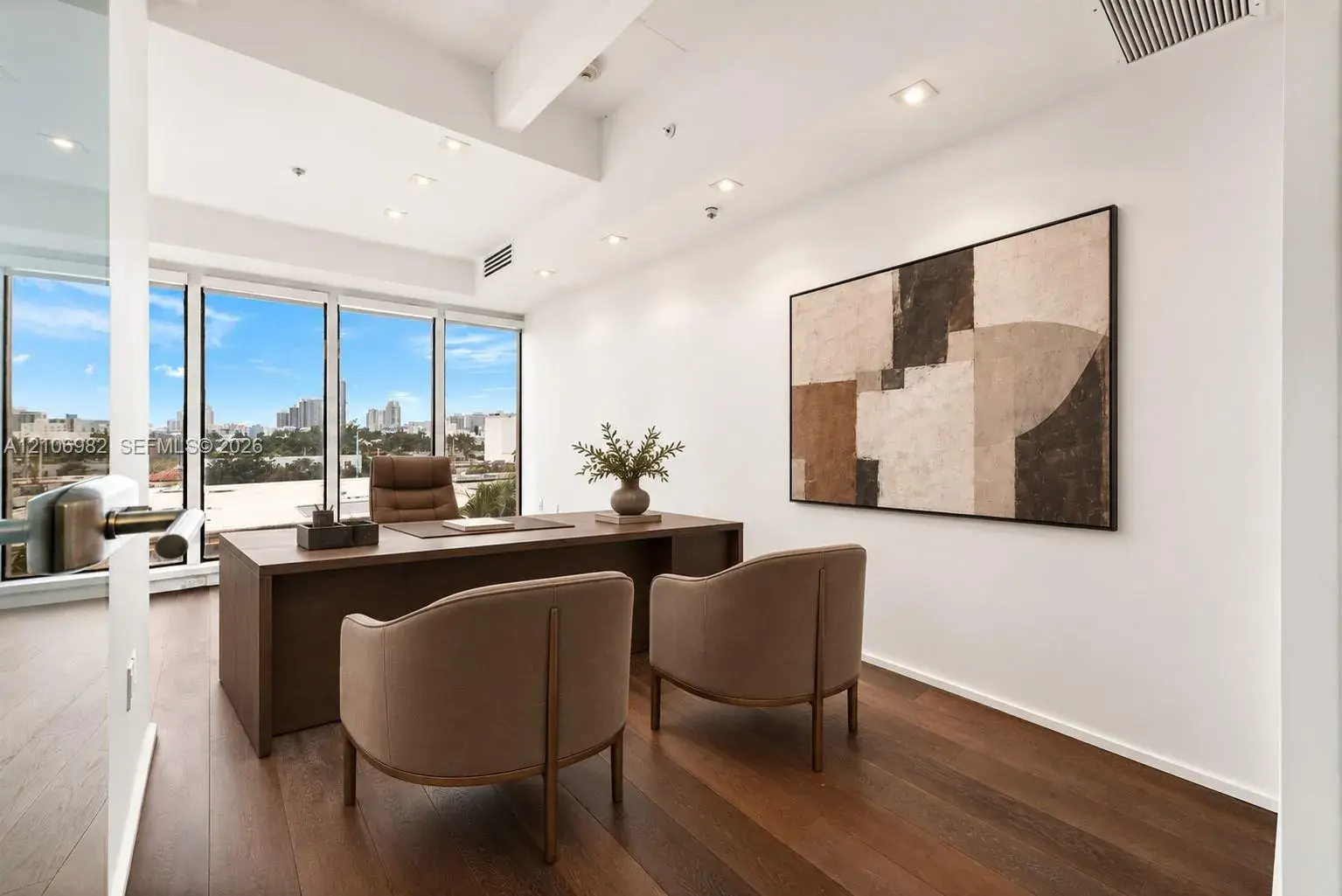 1680 Michigan Ave # 919, Miami Beach FL 33139