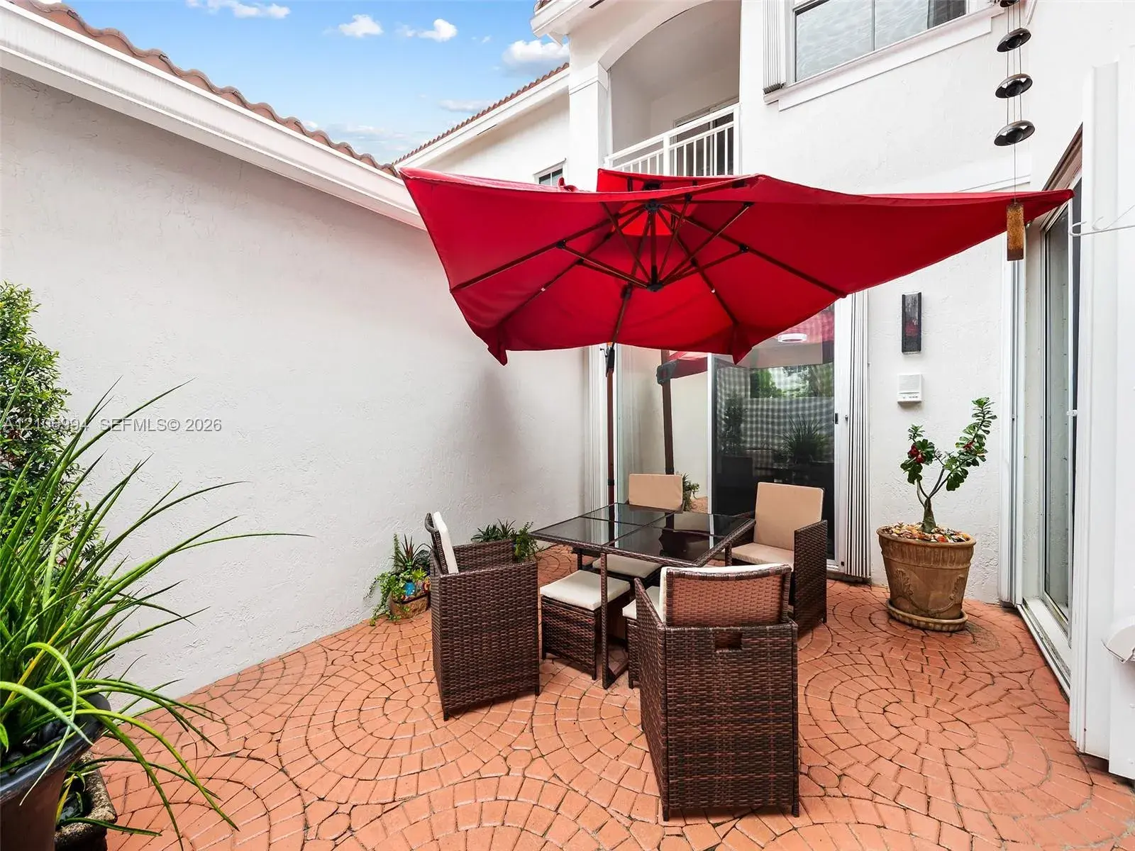 1515 Seagrape Way, Hollywood FL 33019